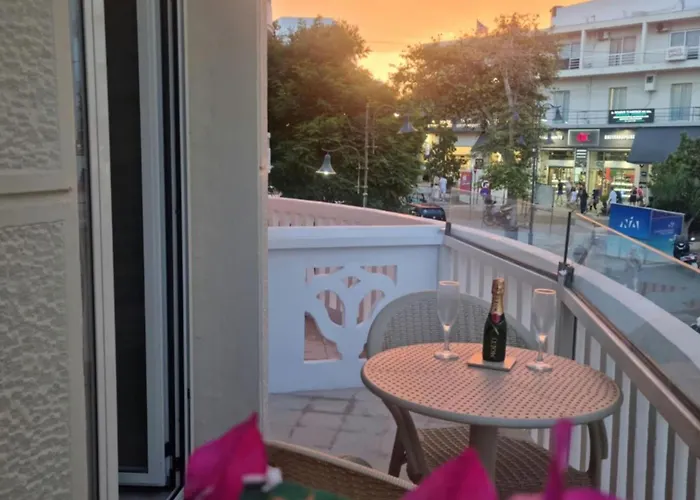 Апартаменты Rhodes Port Stories